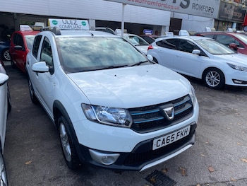 Used Dacia Sandero Stepway 2015 for sale - 76360605: Photo