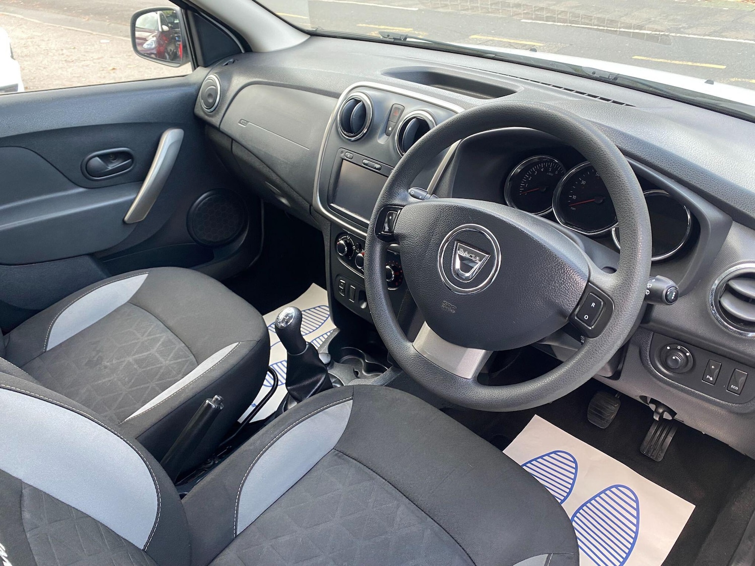 Used Dacia Sandero Stepway 2015 for sale - 76360605: Photo 4