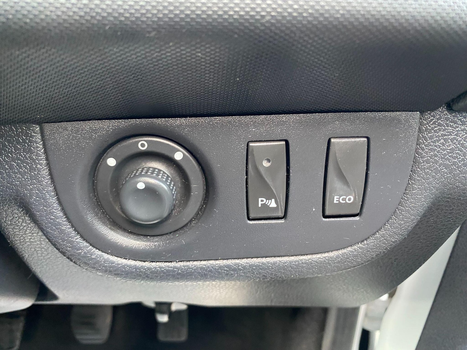 Used Dacia Sandero Stepway 2015 for sale - 76360605: Photo 9