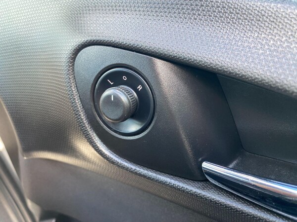 Used Vauxhall Meriva 2014 for sale - 76295749: Photo 9