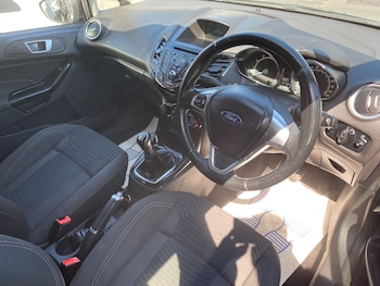 Used Ford Fiesta 2015 for sale - 75519294: Photo
