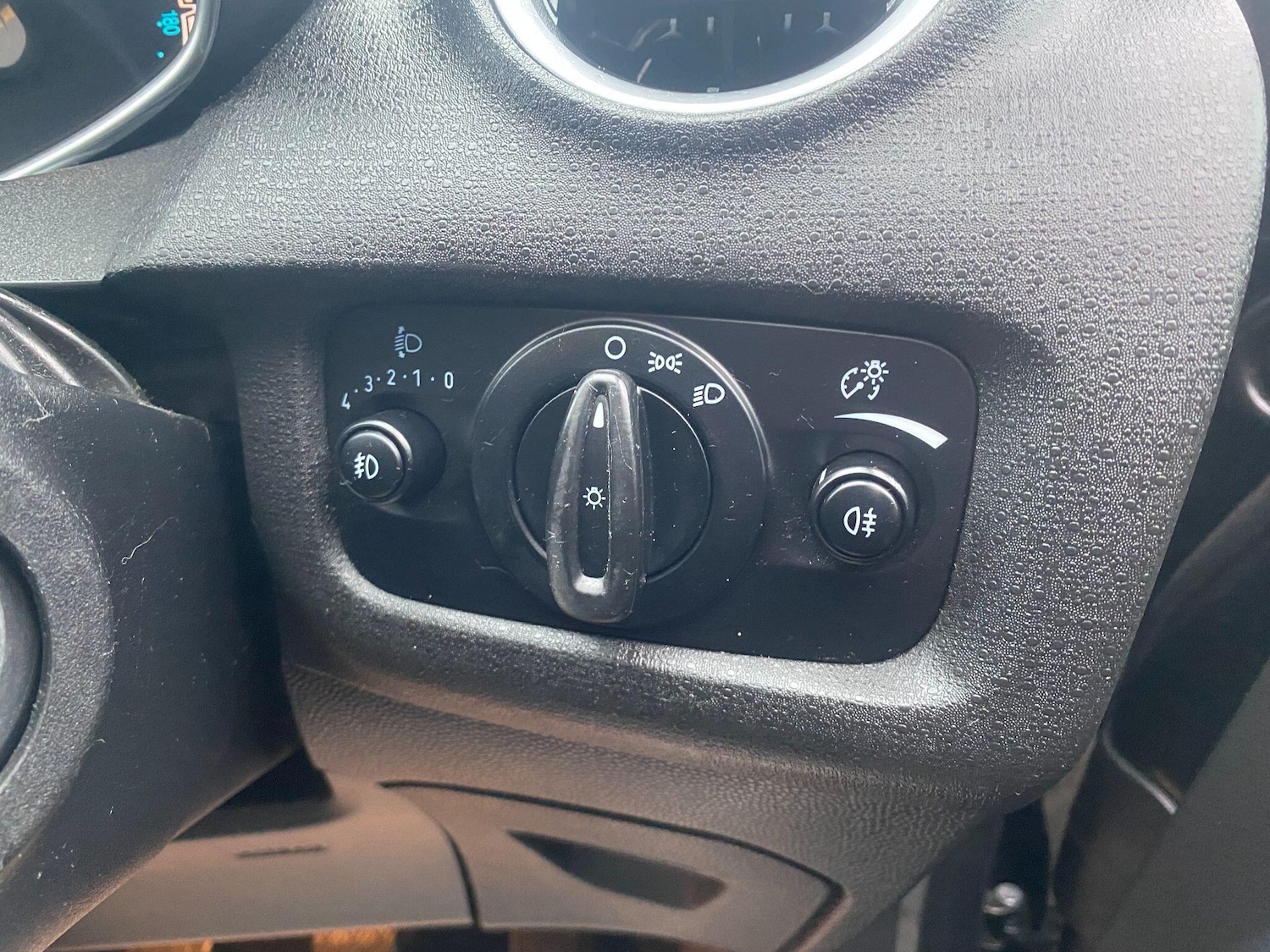 Used Ford Fiesta 2017 for sale - 77253813: Photo 12