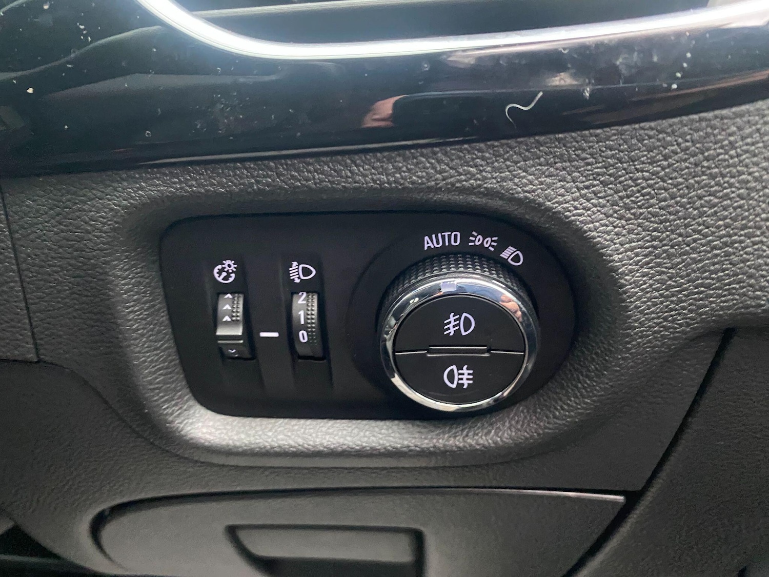 Used Vauxhall Astra for sale - 77215664: Photo 12