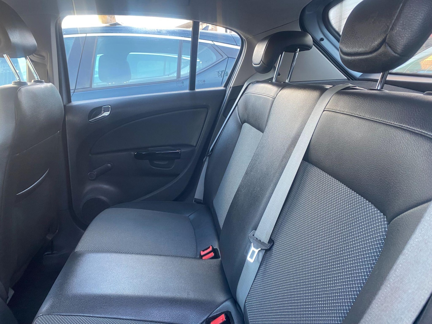 Used Vauxhall Corsa 2009 for sale - 77074724: Photo 11