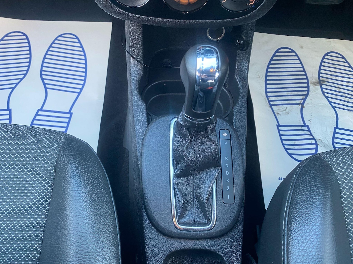 Used Vauxhall Corsa 2009 for sale - 77074724: Photo 13