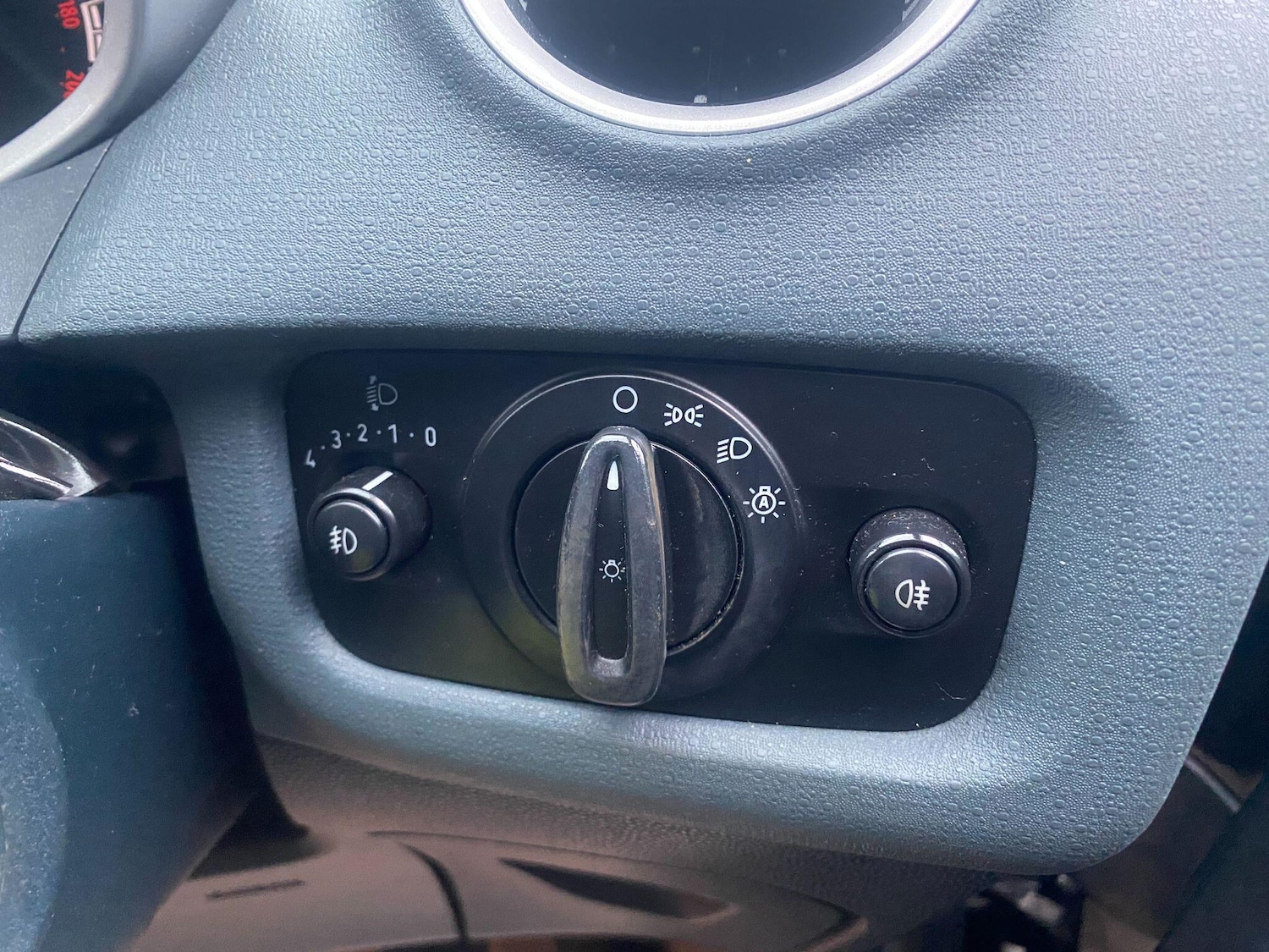 Used Ford Fiesta 2010 for sale - 76925944: Photo 10