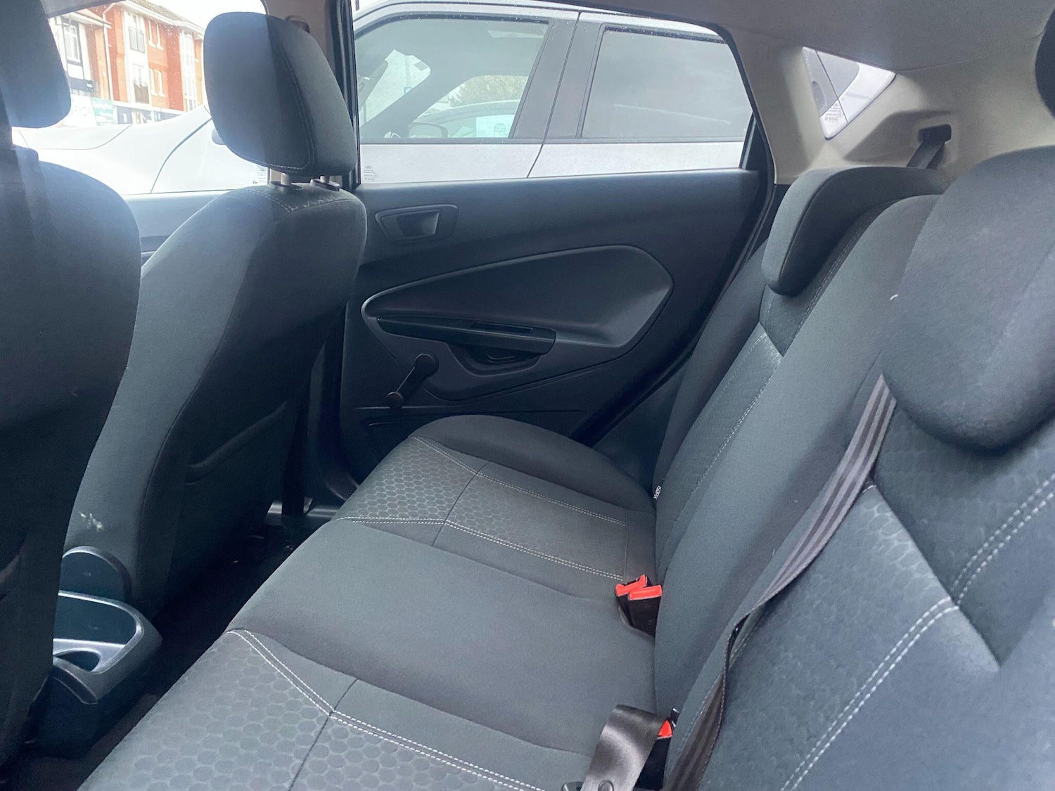 Used Ford Fiesta 2010 for sale - 76925944: Photo 12