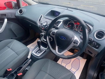 Used Ford Fiesta 2010 for sale - 76925944: Photo