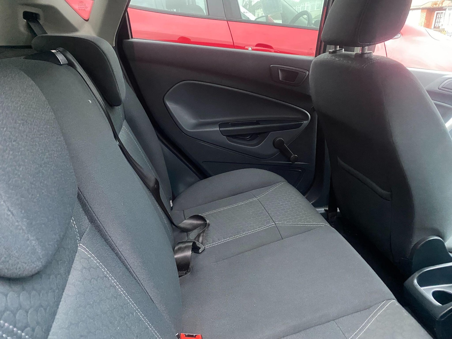 Used Ford Fiesta 2010 for sale - 76925944: Photo 5