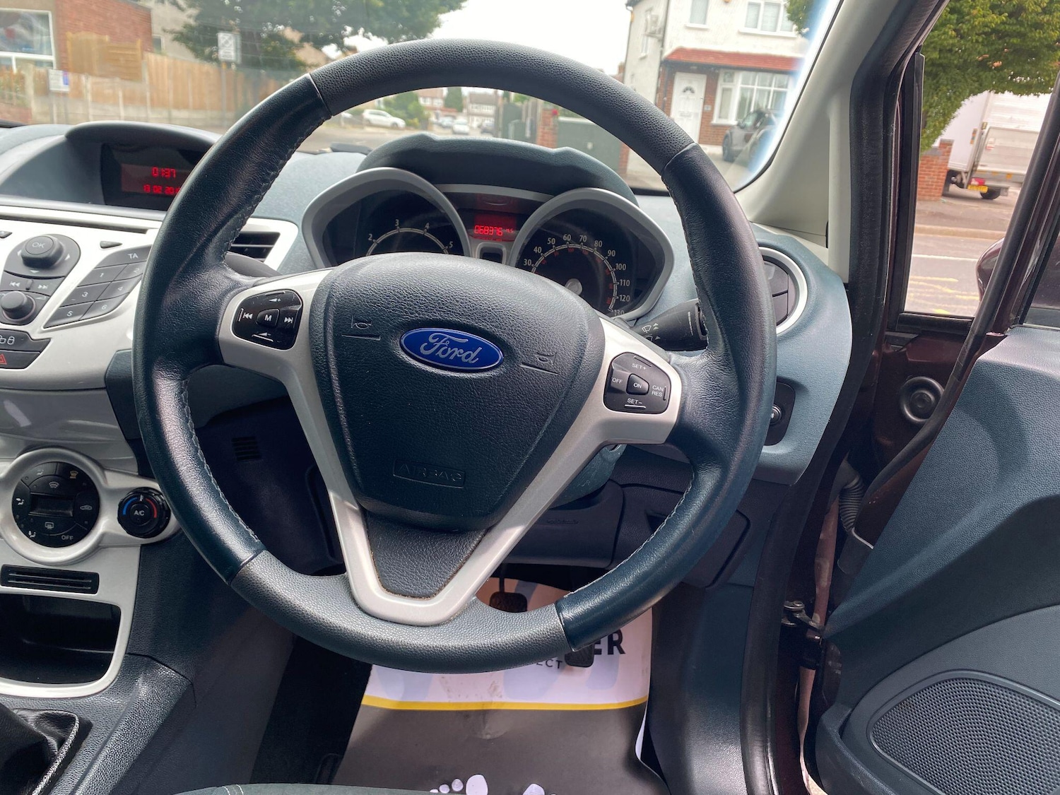 Used Ford Fiesta 2010 for sale - 75977364: Photo 12