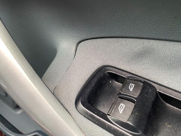 Used Ford Fiesta 2010 for sale - 75977364: Photo 9