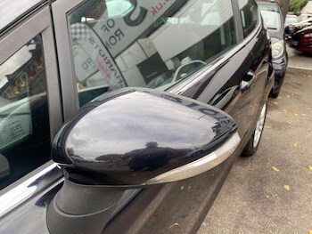 Used Ford Fiesta 2015 for sale - 76456737: Photo