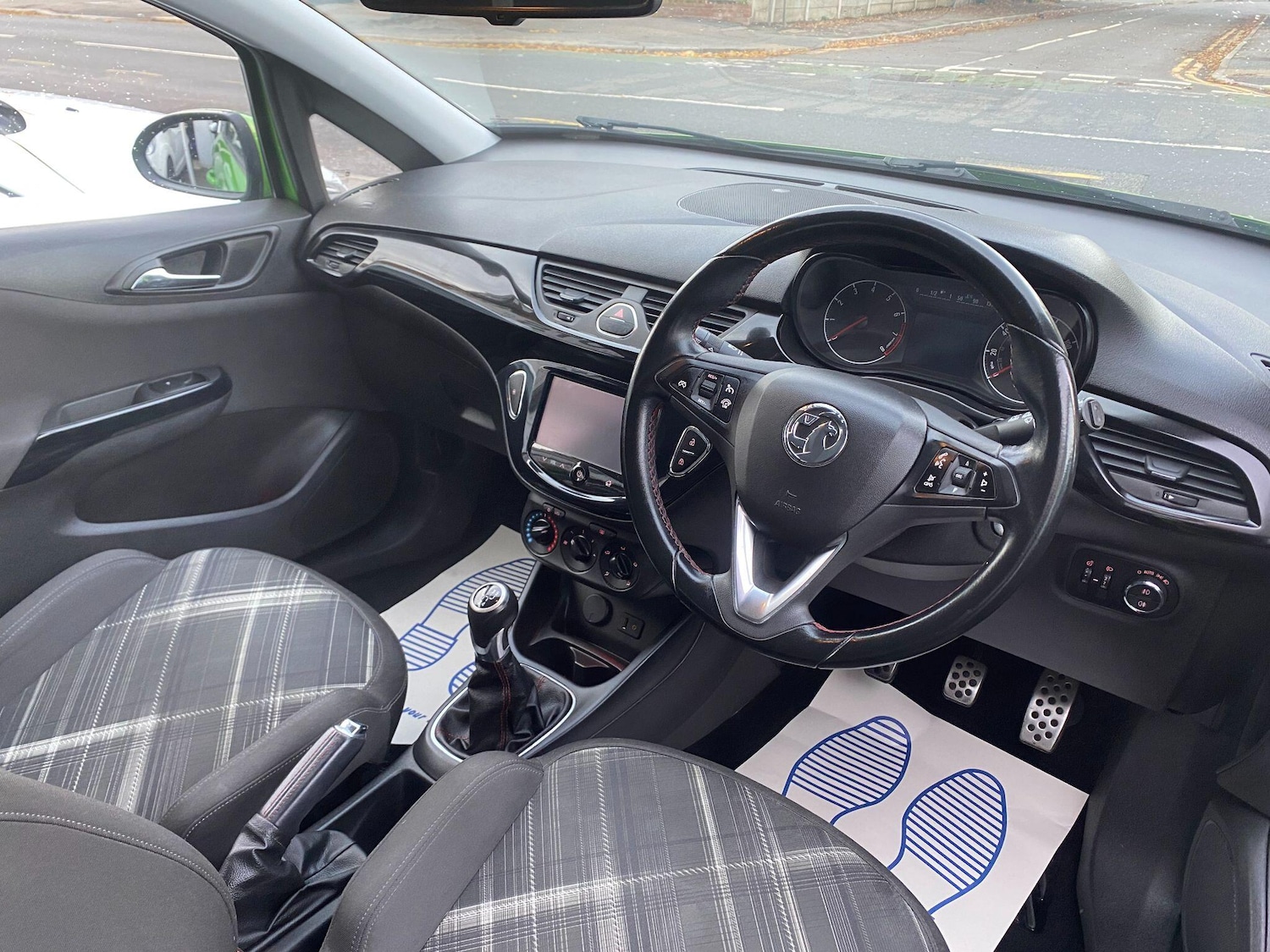 Used Vauxhall Corsa 2015 for sale - 76360620: Photo 4