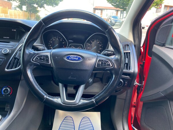 Used Ford Focus 2015 for sale - 75697072: Photo 12