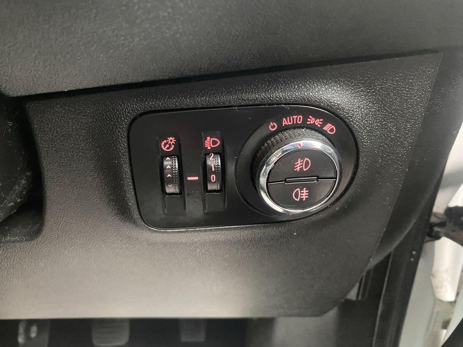 Used Vauxhall Corsa 2016 for sale - 77511070: Photo 10