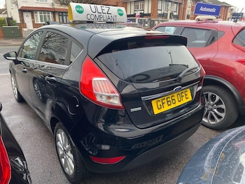 Used Ford Fiesta 2016 for sale - 76839580: Photo