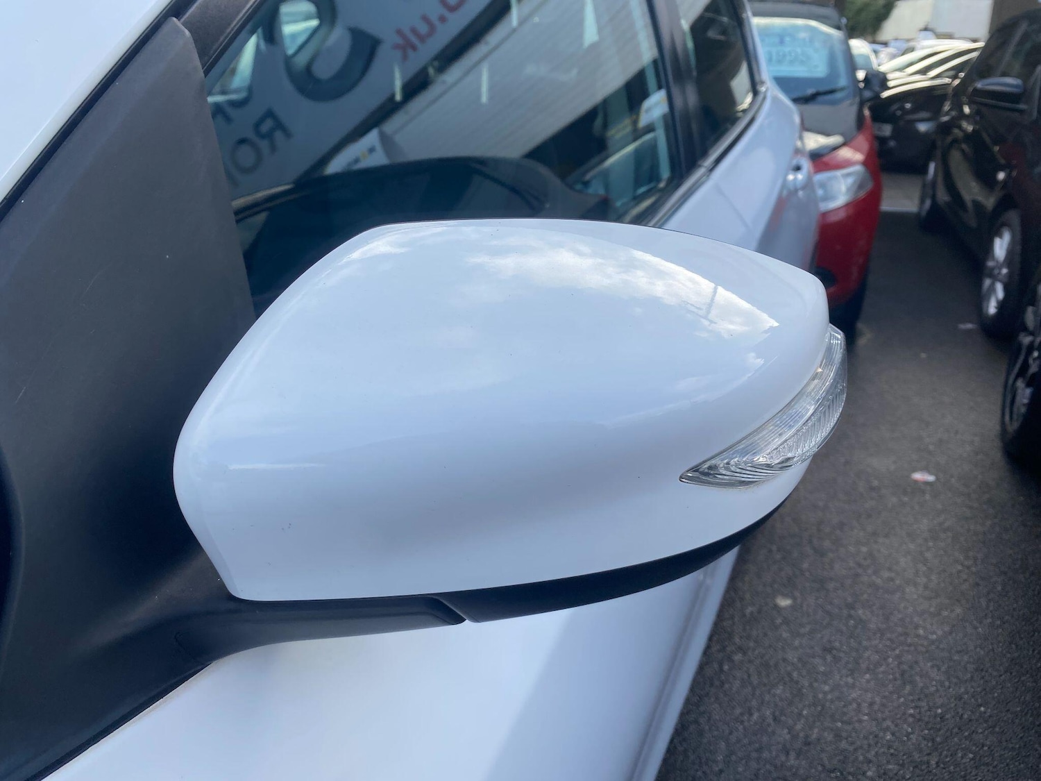 Used Nissan Pulsar 2014 for sale - 77672044: Photo 4