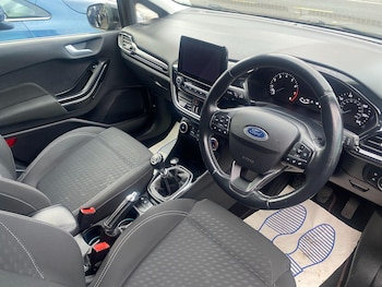 Used Ford Fiesta 2020 for sale - 76832311: Photo