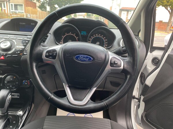 Used Ford Fiesta 2013 for sale - 76270301: Photo 11