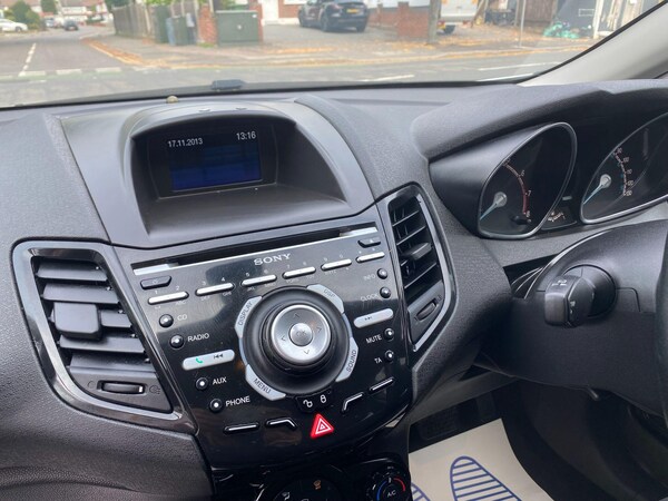 Used Ford Fiesta 2013 for sale - 76270301: Photo 15
