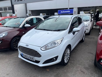 2013 (63) - 1.6 Titanium Powershift Euro 5 5dr