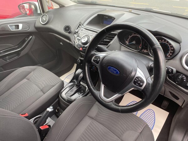Used Ford Fiesta 2013 for sale - 76270301: Photo 4