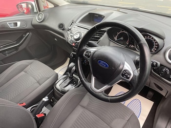 Used Ford Fiesta 2013 for sale - 76270301: Photo 4