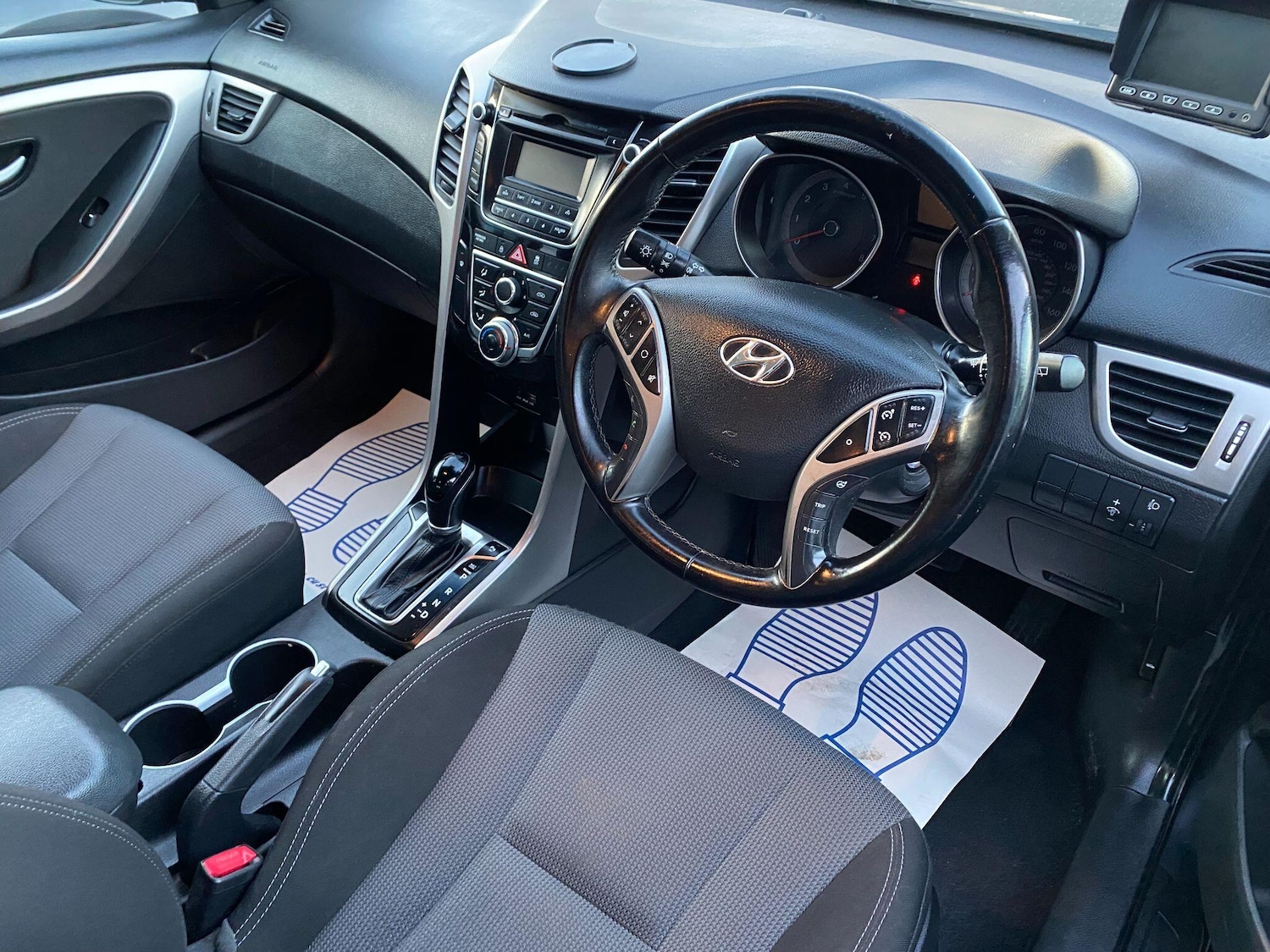 Used Hyundai i30 2015 for sale - 76657299: Photo 3