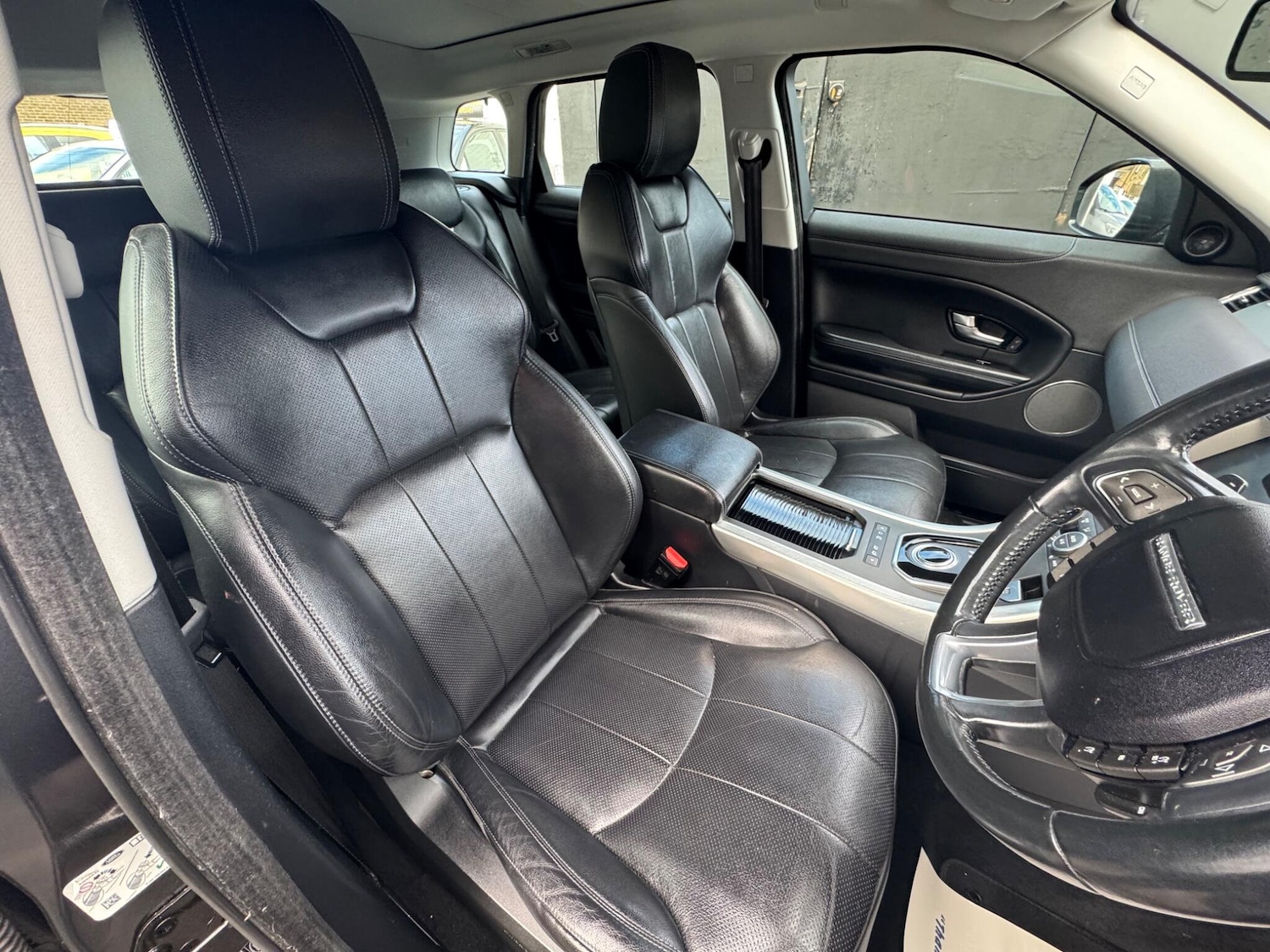 Used Land Rover Range Rover Evoque 2016 for sale - 76360684: Photo 8