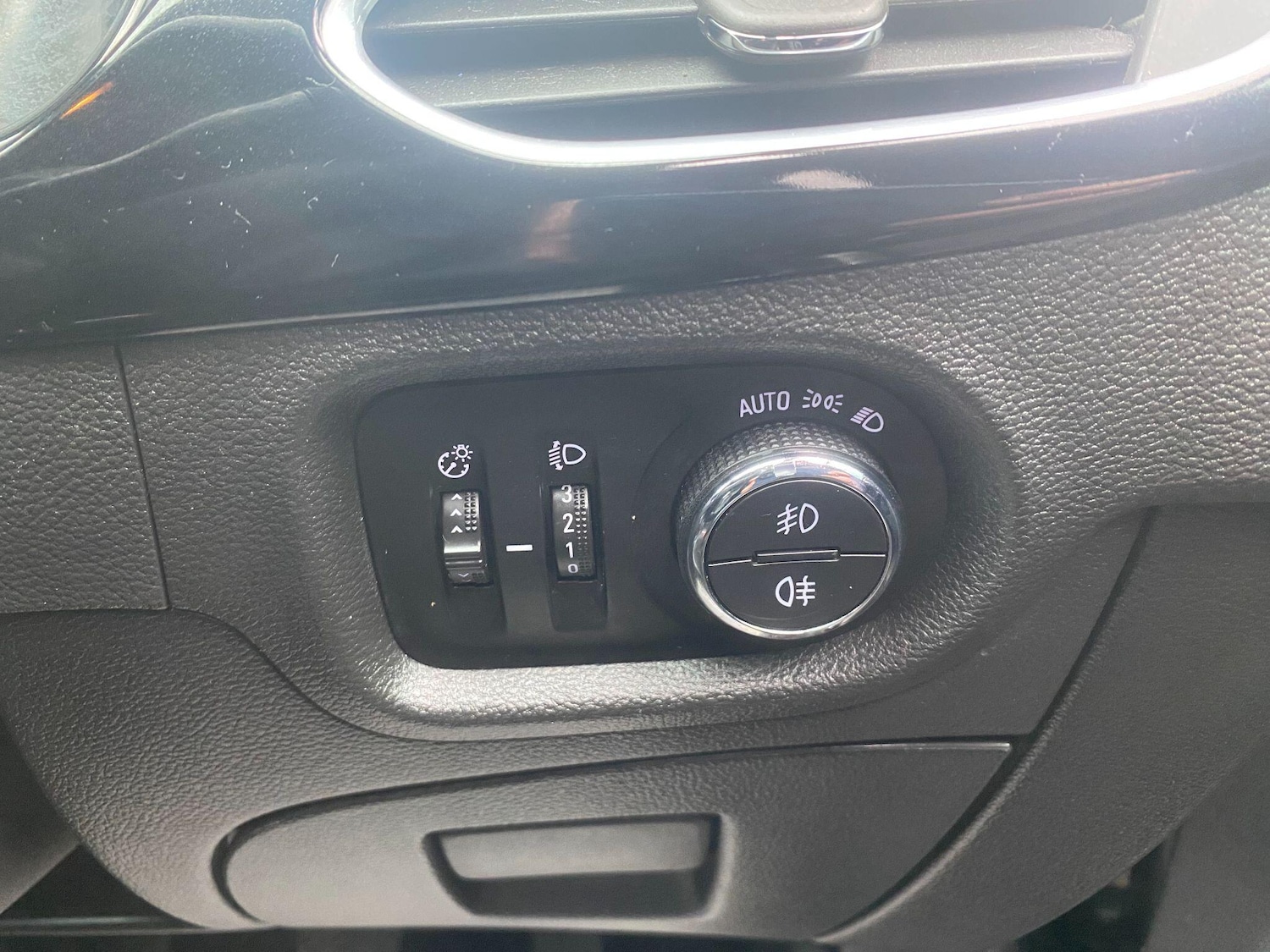 Used Vauxhall Astra 2018 for sale - 77455533: Photo 9