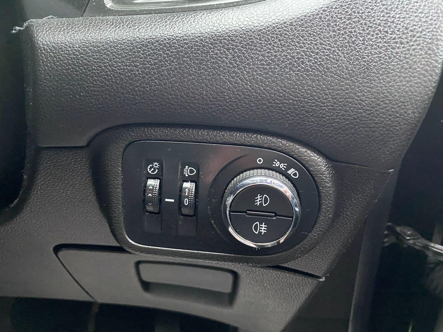 Used Vauxhall Zafira 2015 for sale - 76689534: Photo 12