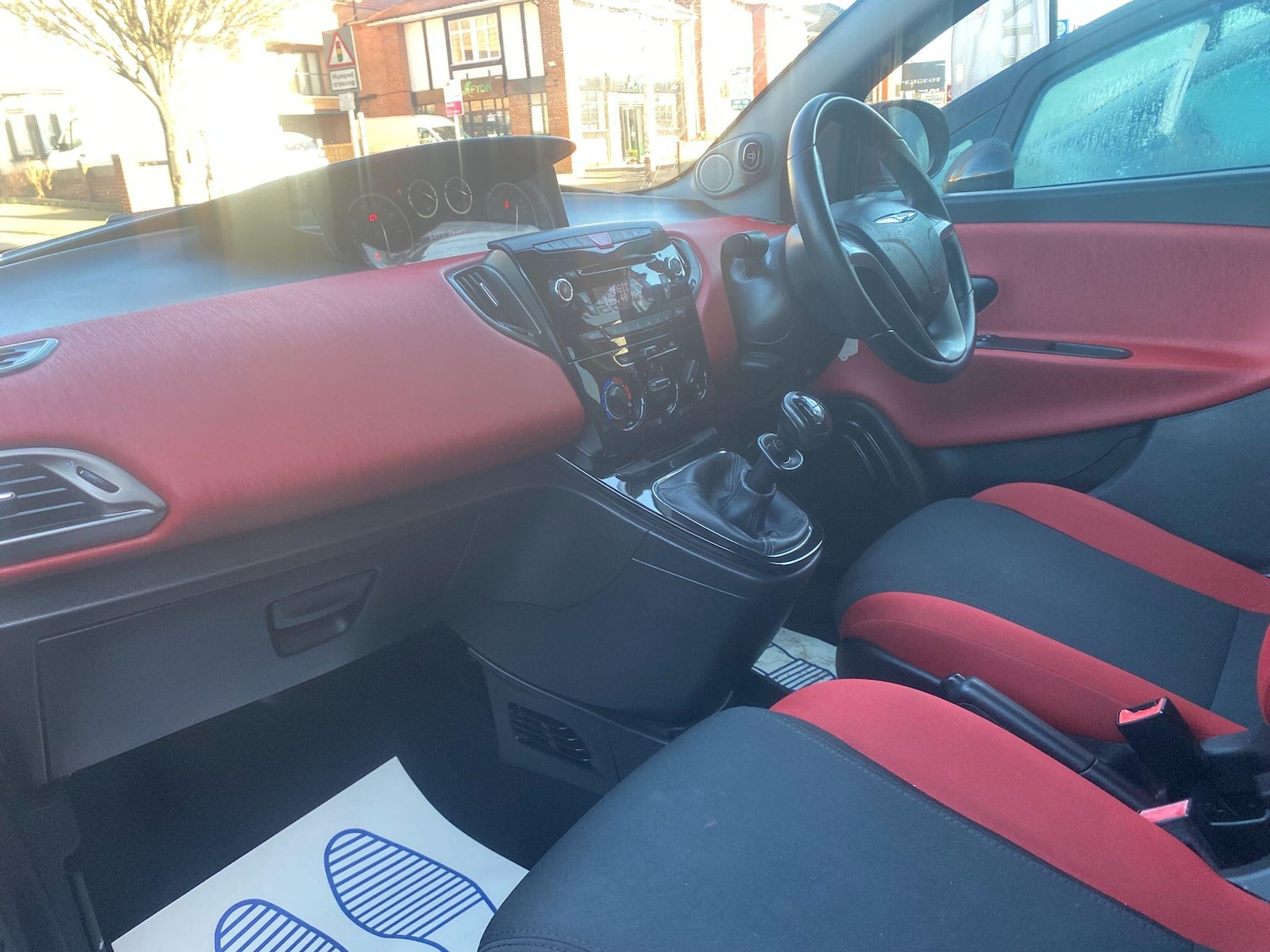 Used Chrysler Ypsilon 2014 for sale - 77016565: Photo 10