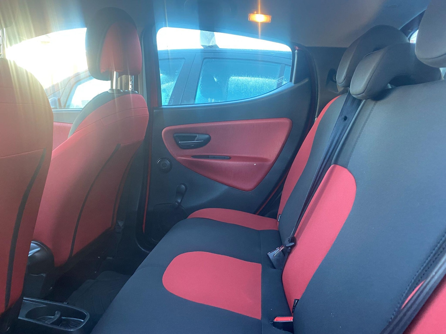 Used Chrysler Ypsilon 2014 for sale - 77016565: Photo 9