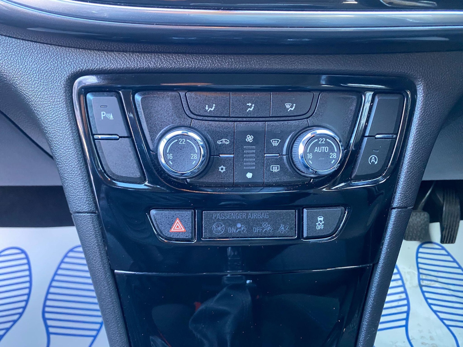 Used Vauxhall Mokka X 2018 for sale - 76370819: Photo 16