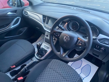 Used Vauxhall Astra 2017 for sale - 76989693: Photo