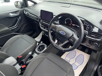 Used Ford Fiesta 2018 for sale - 76824675: Photo