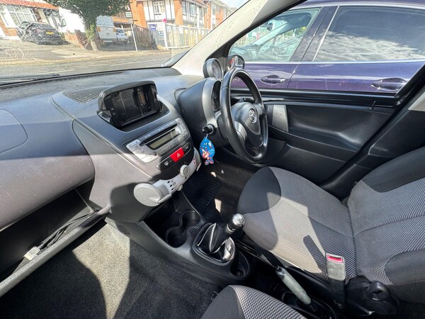 Used Toyota AYGO 2014 for sale - 75696822: Photo 12