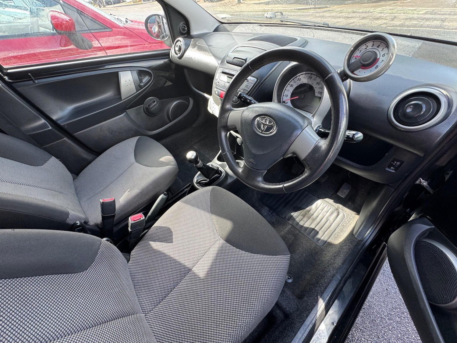 Used Toyota AYGO 2014 for sale - 75696822: Photo 23