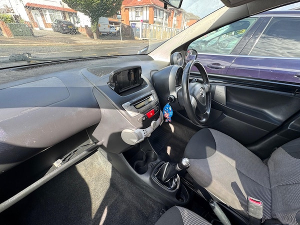 Used Toyota AYGO 2014 for sale - 75696822: Photo 8