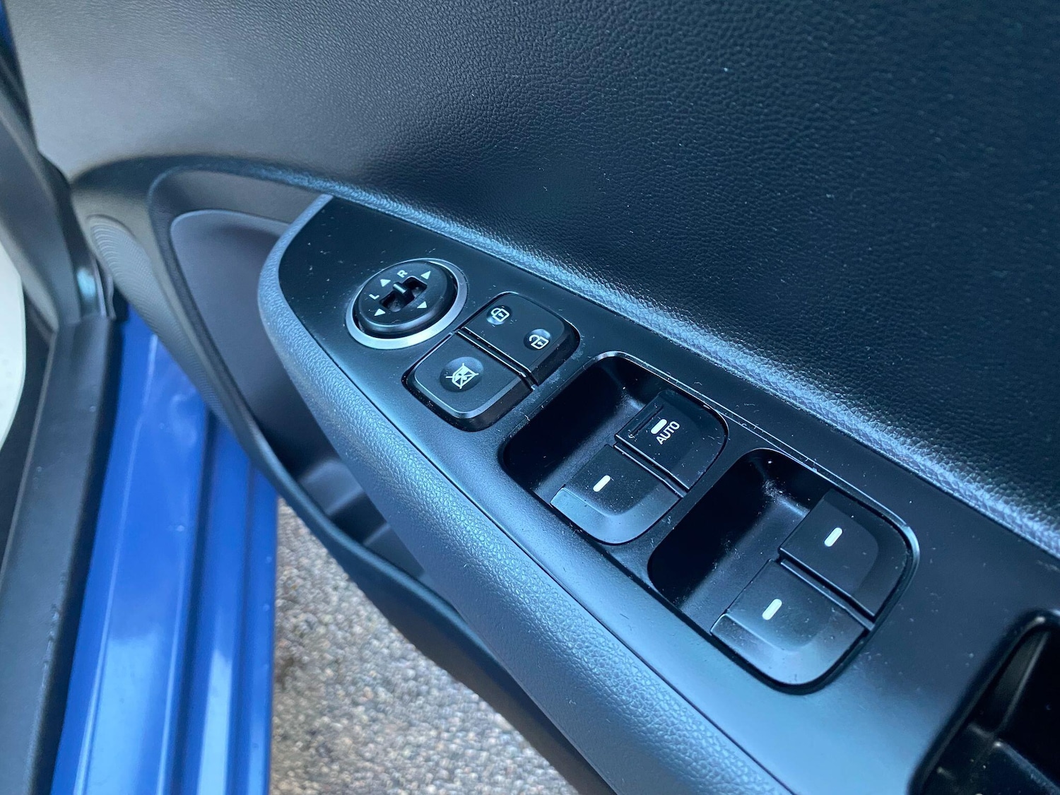 Used Hyundai i10 2017 for sale - 76781663: Photo 10