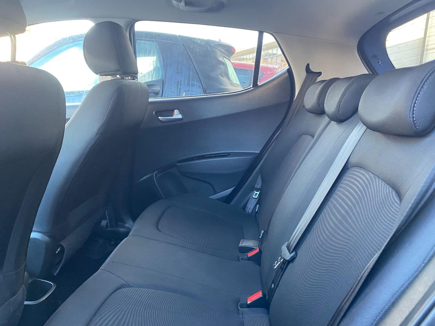 Used Hyundai i10 2017 for sale - 76781663: Photo 14