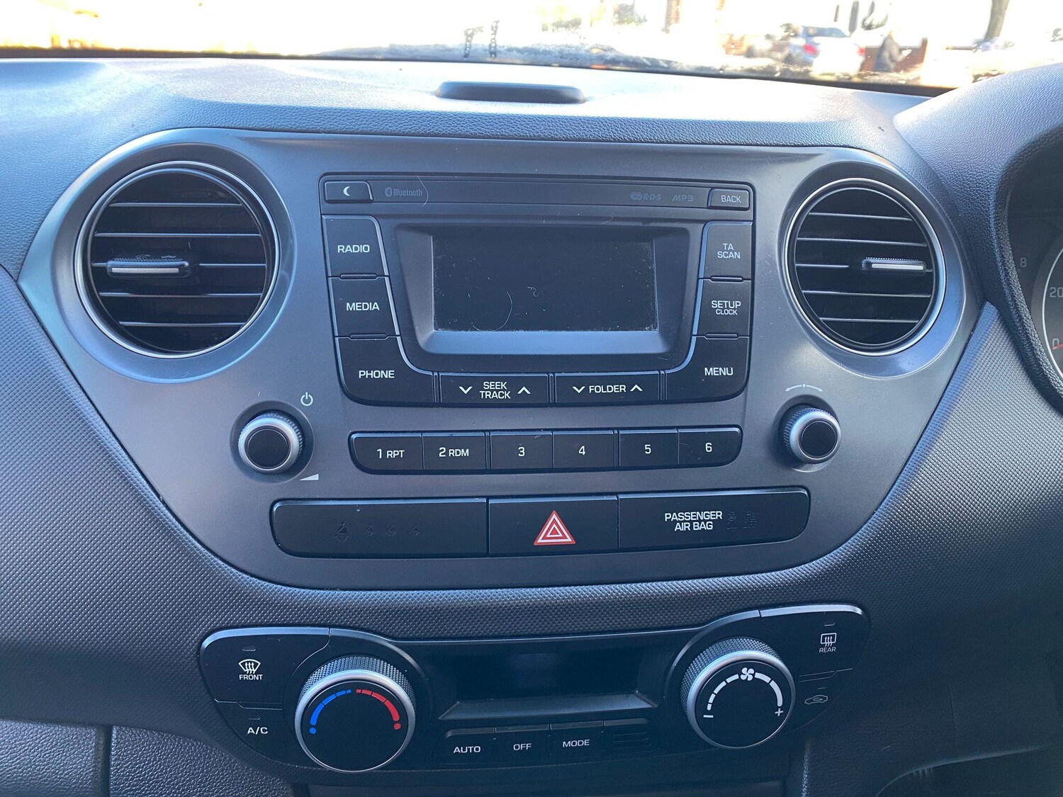 Used Hyundai i10 2017 for sale - 76781663: Photo 16