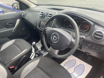 Used Dacia Sandero Stepway 2015 for sale - 78261152: Photo