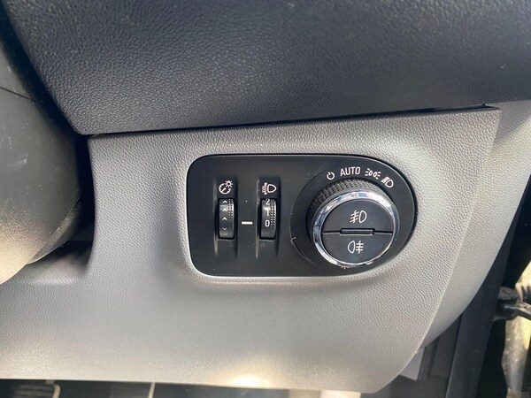 Used Vauxhall Corsa 2016 for sale - 75808557: Photo 11