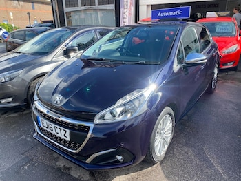 Peugeot - 208