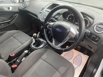 Used Ford Fiesta 2015 for sale - 77468144: Photo