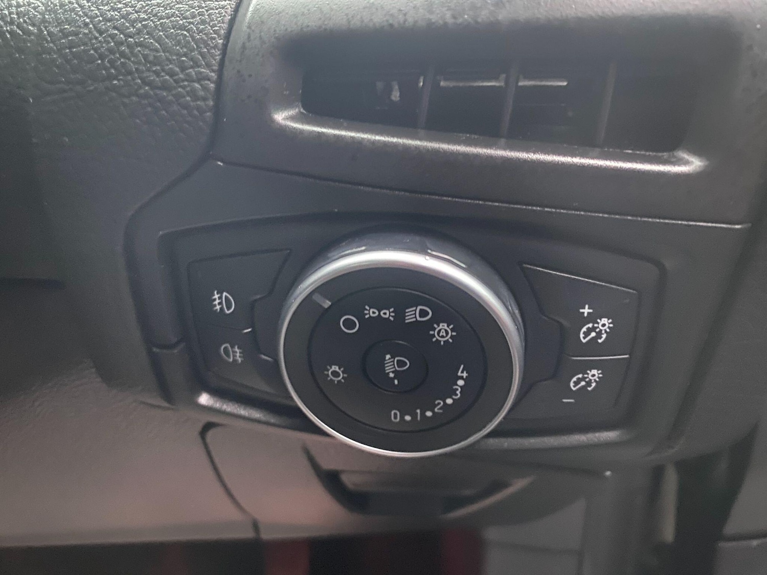 Used Ford Focus 2015 for sale - 77376494: Photo 9