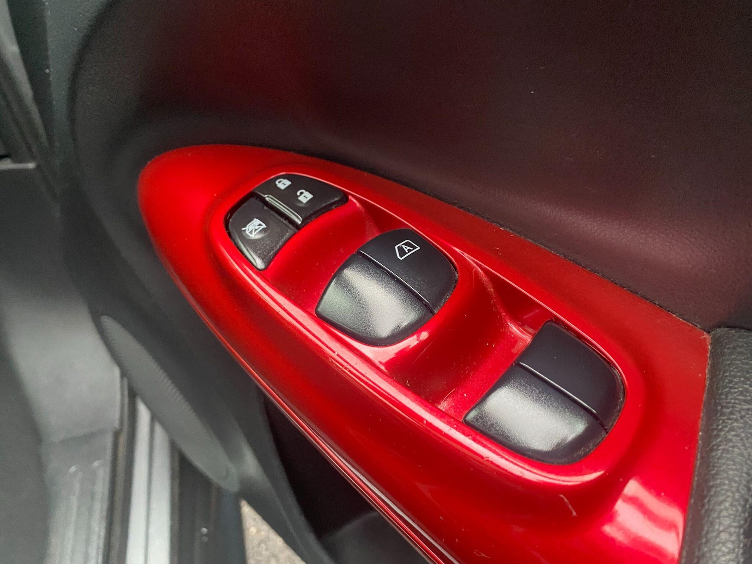 Used Nissan Juke 2015 for sale - 76866552: Photo 9