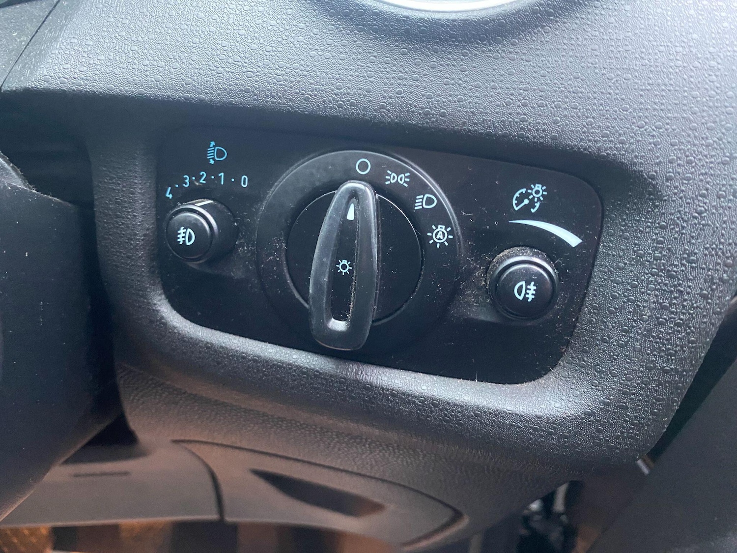 Used Ford Fiesta 2015 for sale - 77254805: Photo 10