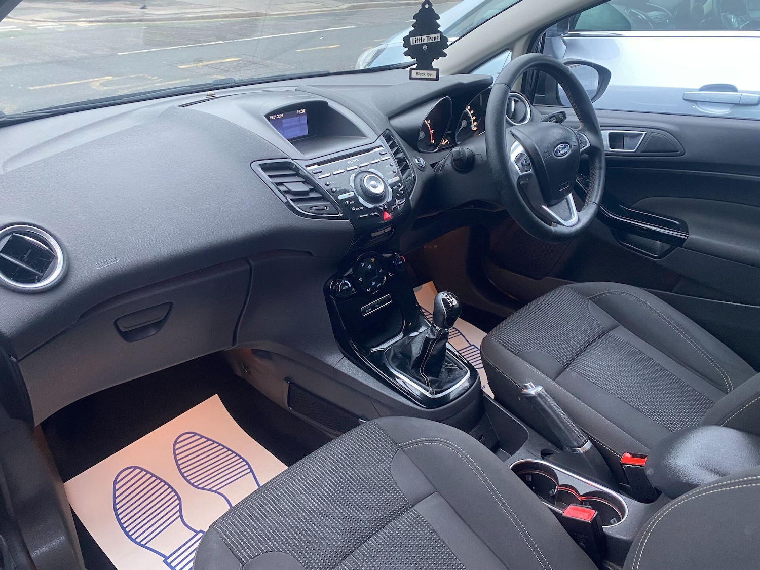 Used Ford Fiesta 2015 for sale - 77254805: Photo 14